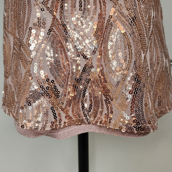 Rose gold sequin scoop neck top - Picture 8 of 10
